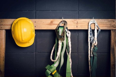 Cách Vệ Sinh Và Bảo Quản Dây Dai An Toàn Chống Rơi Ngã